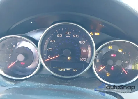 2005 Acura Rl 3.5 from USA, damaged, VIN JH4KB16575C014719